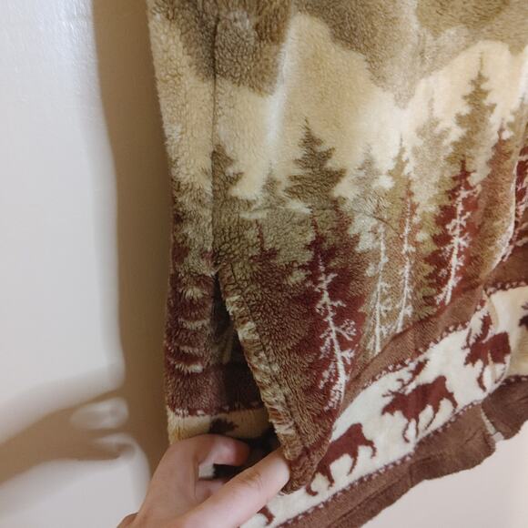Cityscape Plush Vest Moose Size Medium Acrylic Moose Tree Nature HIking Camping - Picture 9 of 9
